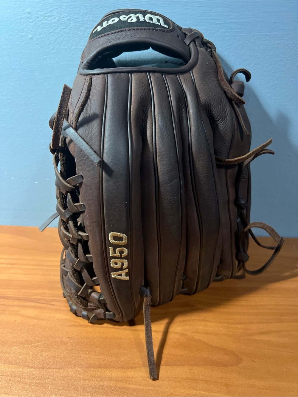 Wilson Brown A950 14" A09RS18DB14 Right Hand Throw Softball/Baseball Glove/Mitt